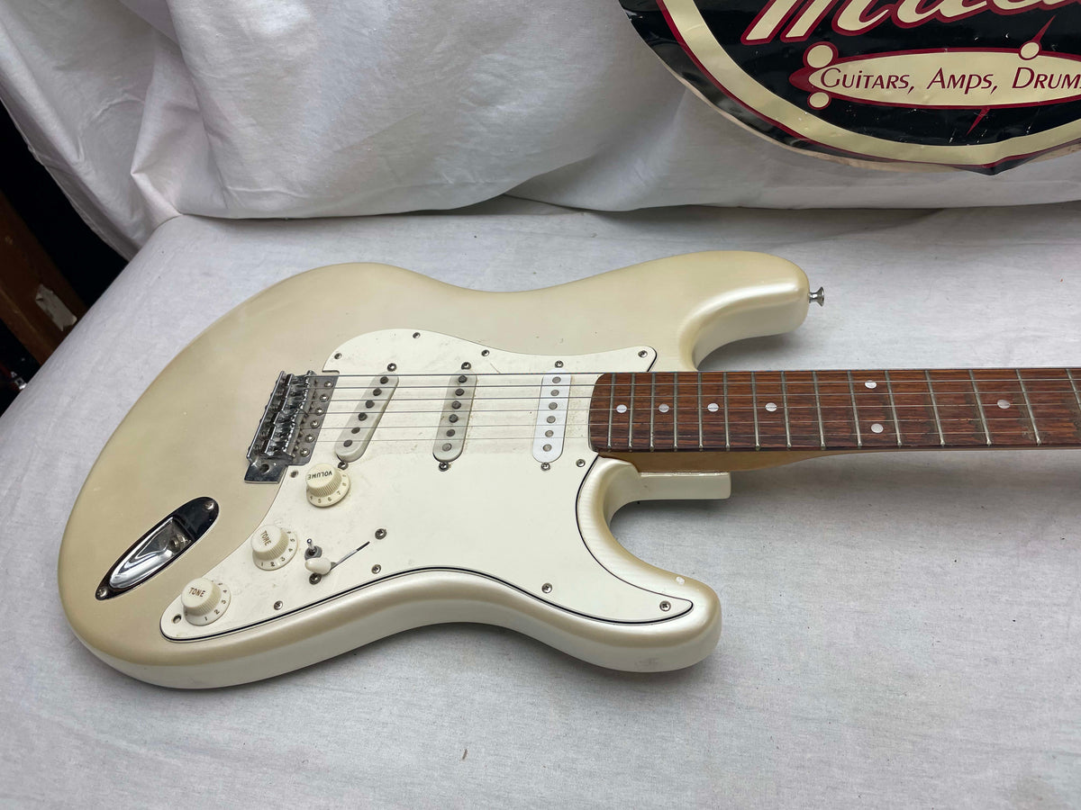 Hondo H76 h 76 S-Style Guitar 1986