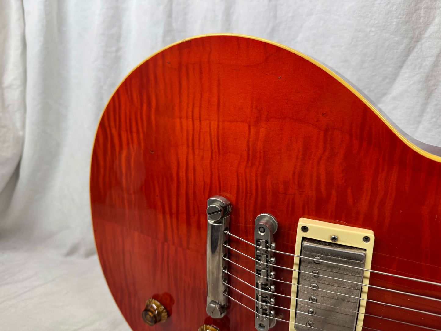 Epiphone Les Paul Guitar with Case - Open Book Headstock - MIJ Made In Japan