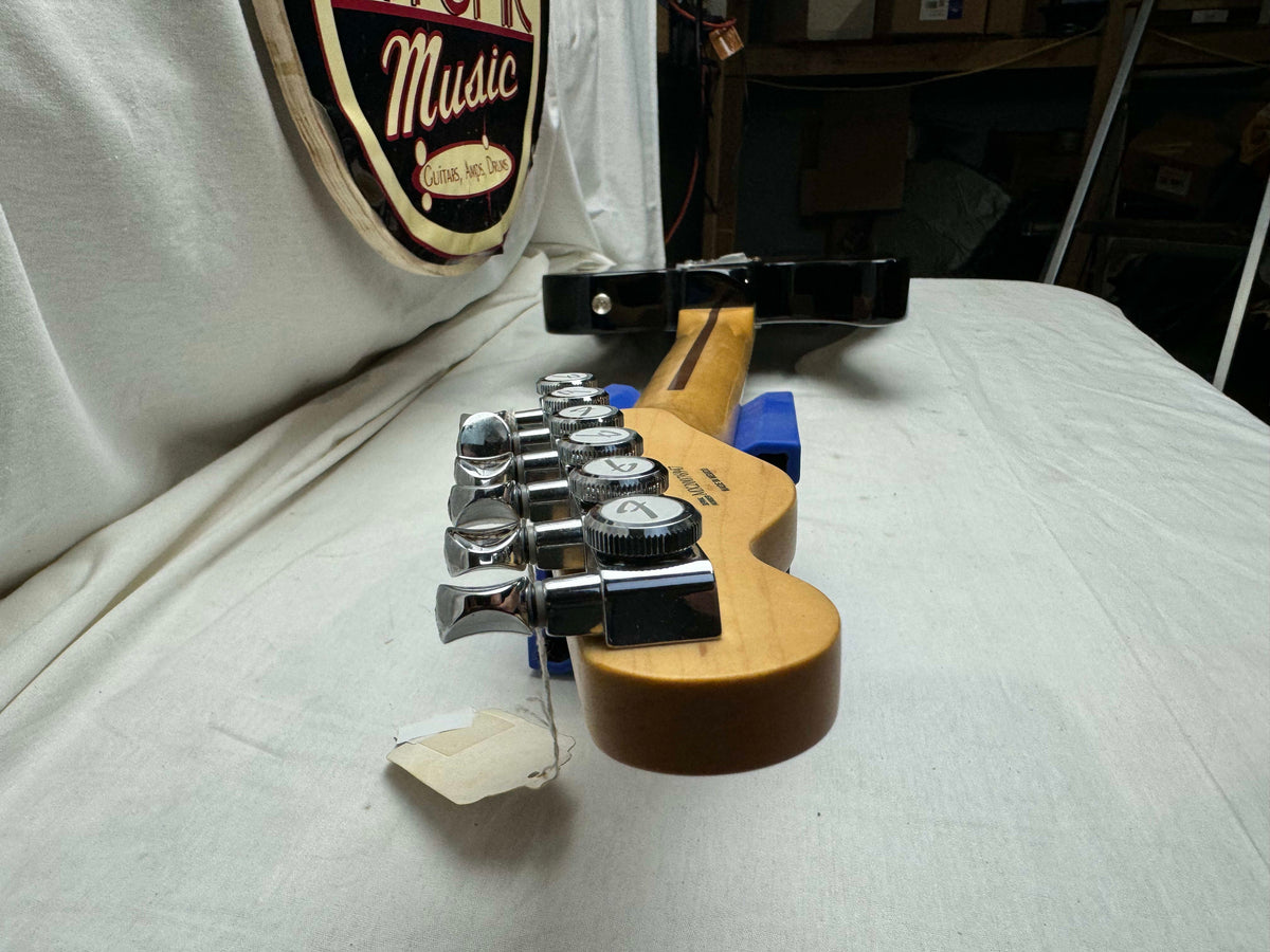 Fender Deluxe Nashville Telecaster Guitar 2020 - 2-Color Sunburst / Maple neck
