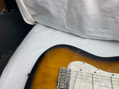 Fender Buddy Guy Stratocaster Guitar with Case 1999 - 2-Color Sunburst / Maple fingerboard