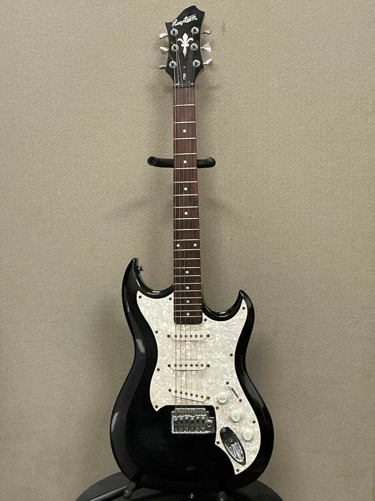 Hagstrom F300 Guitar
