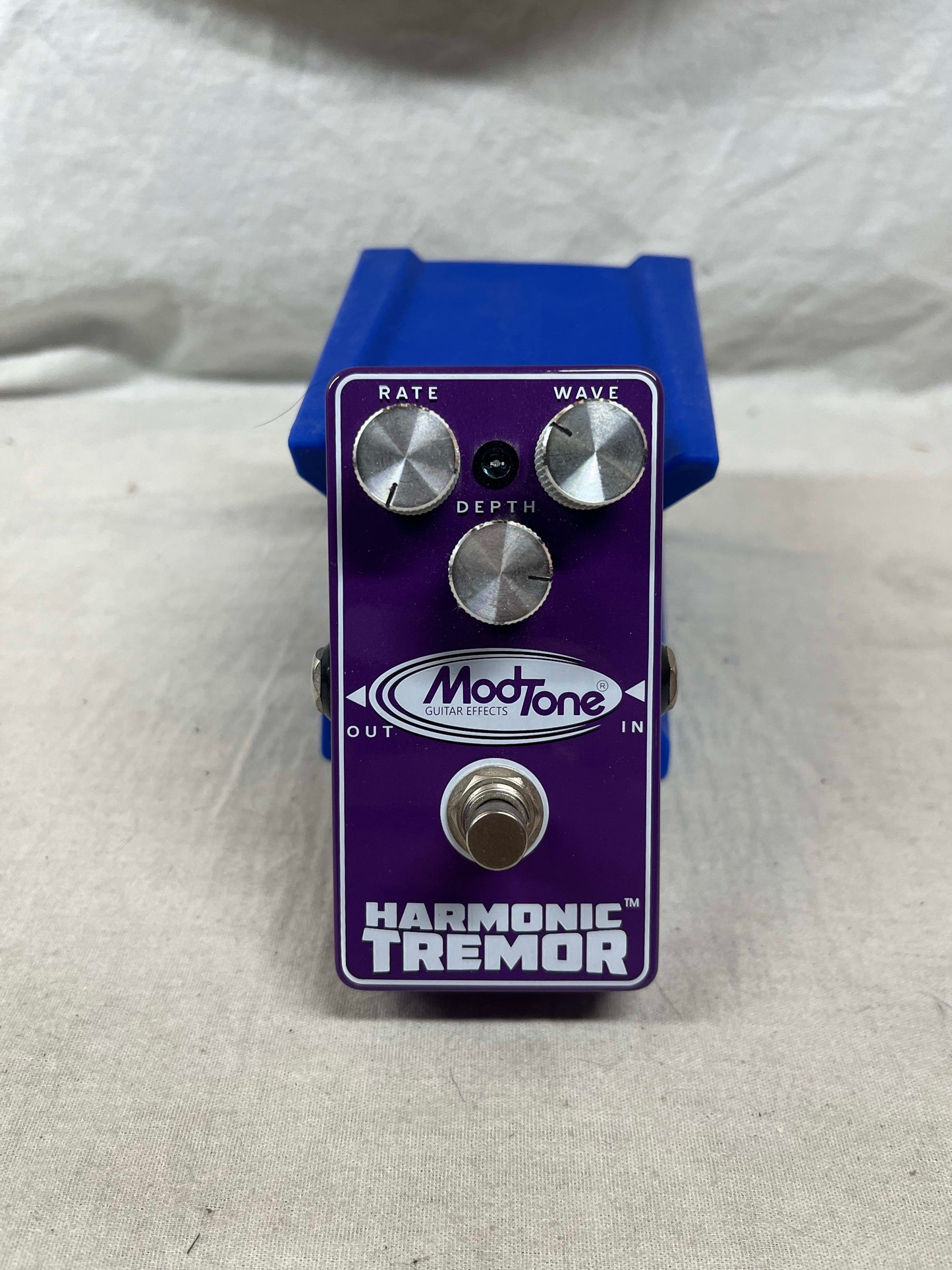 ModTone MT-TR Harmonic Tremor Tremolo Pedal with Box