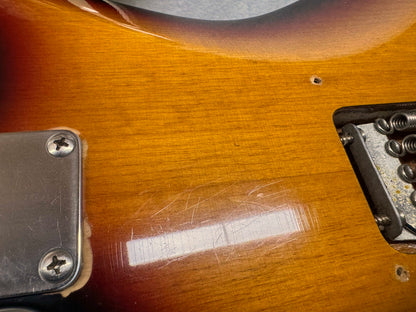 Fender USA SRV Stevie Ray Vaughan Signature Stratocaster Guitar with DiMarzio Hot Rails pickups + Case 1994 - 3-Color Sunburst / Pau Ferro fingerboard