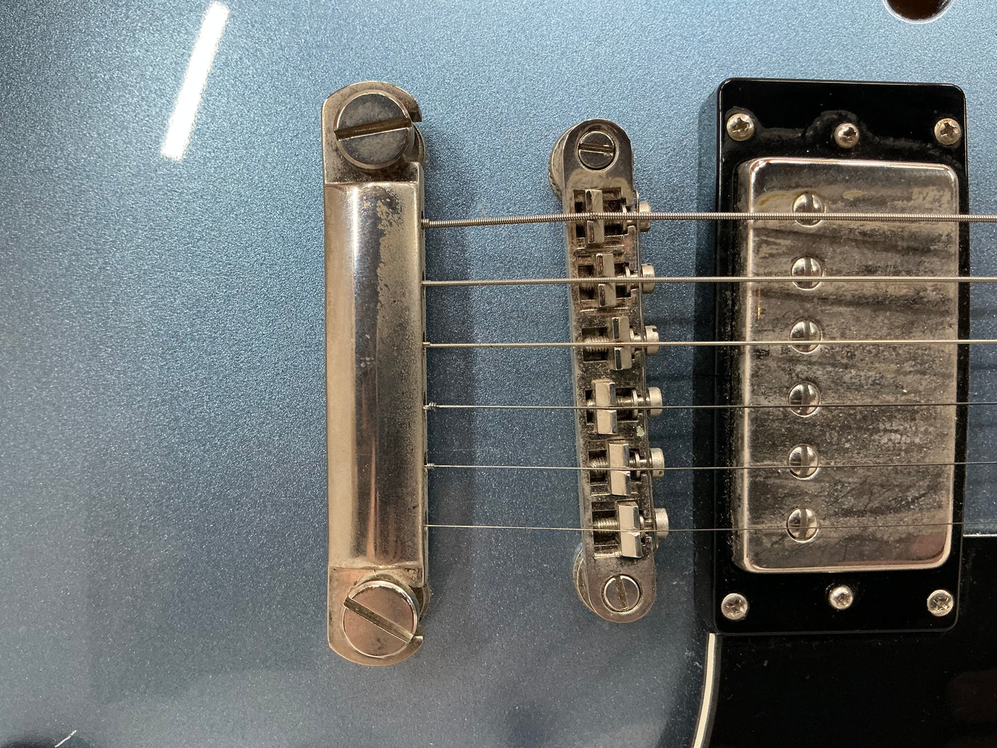 Epiphone Dot Ultra 339 Semi-Hollow Electric Guitar - Blue