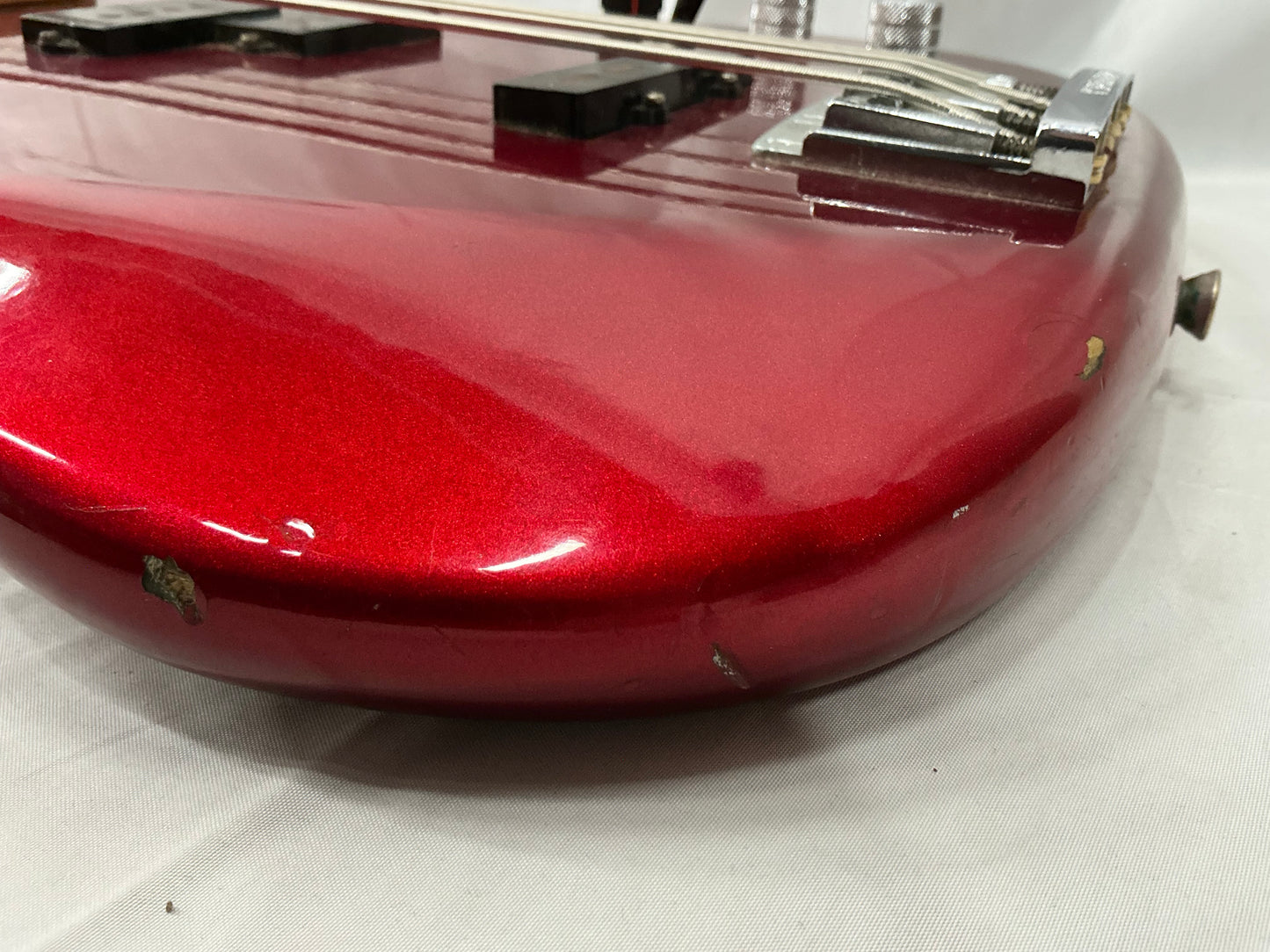 Kramer Striker 700ST Bass Guitar - Red MISSING NECK STRAP STUD