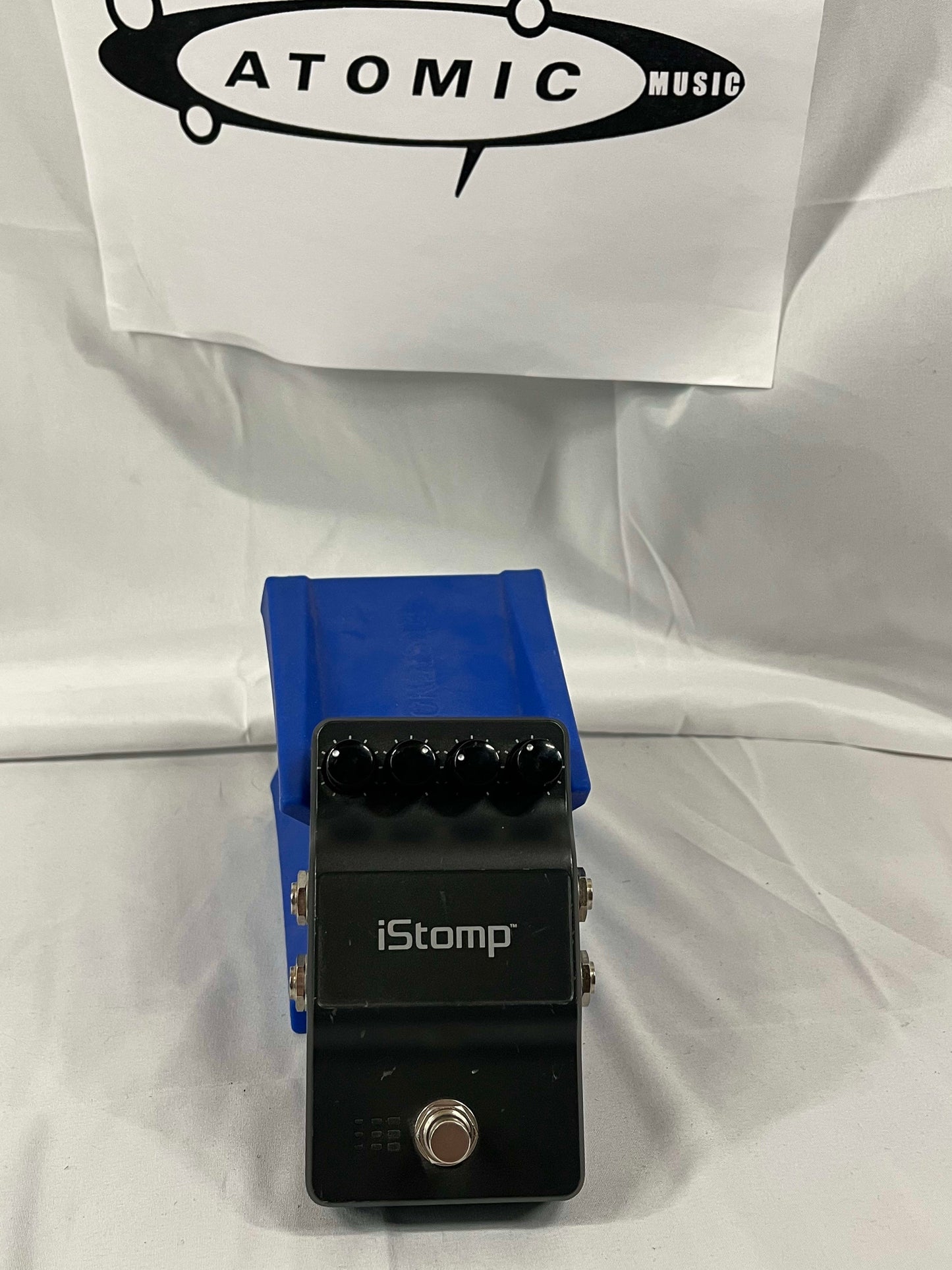 DigiTech iStomp Multi-Effects Pedal - downloadable tones via iOS library (for use with certain compatible iPhone / iPad models)