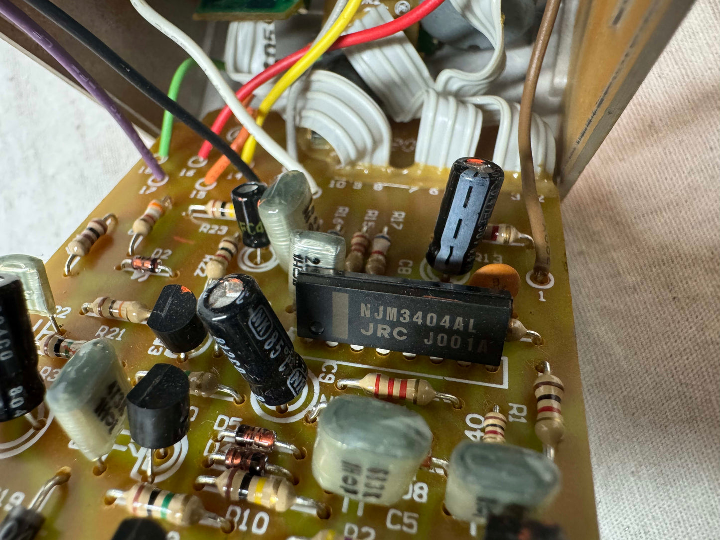 Boss DS-1 Distortion Pedal - missing 1 knob - JRC J001 OpAmp Chip 2008