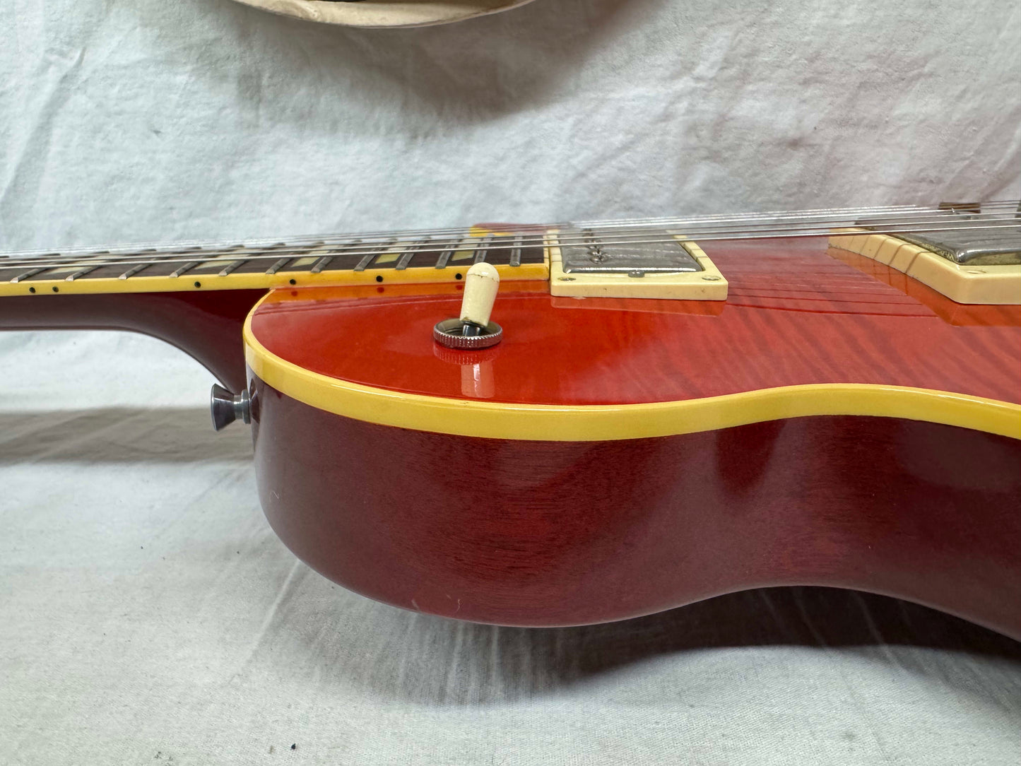 Epiphone Les Paul Guitar with Case - Open Book Headstock - MIJ Made In Japan
