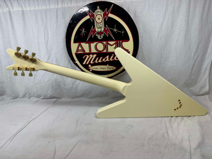 Gibson DSRVCWGH1 Limited Edition Reverse Flying V Guitar with Case 2007 - Alpine White