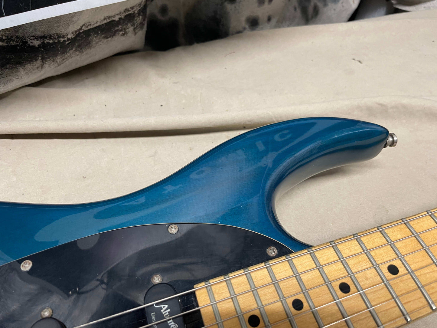 Alvarez AE-200 AE200 S-style HSS Guitar 1990s