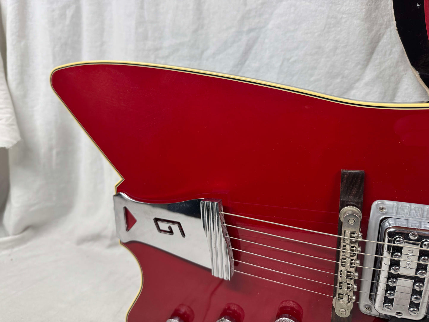 Gretsch G6199 Billy-Bo Jupiter Thunderbird Guitar with COA + Case - MIJ Made In Japan - Red