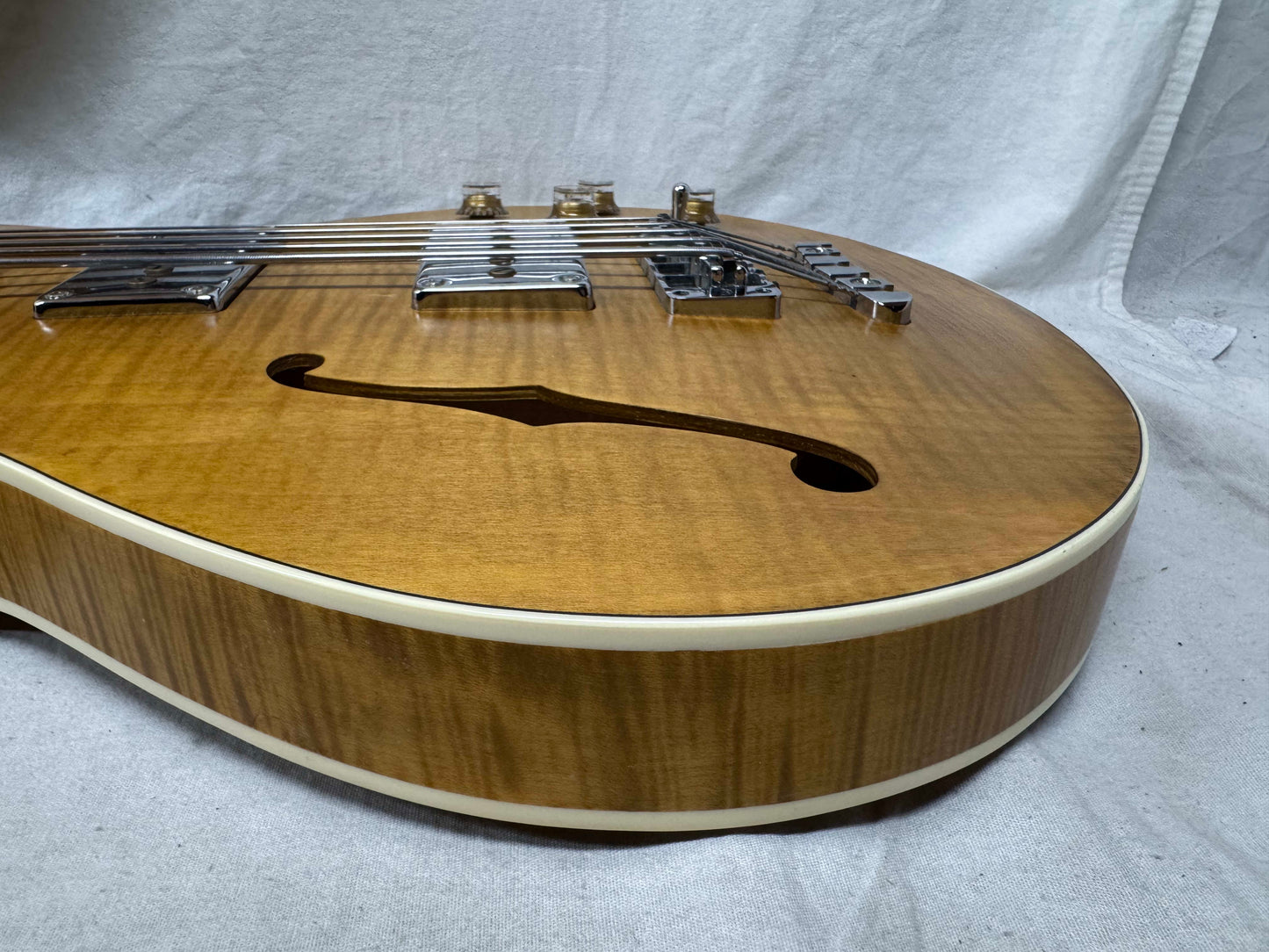 Warwick Star Bass II starbass 2 V 5-string Semi-Hollow Body Bass 2008 - Honey Violin Oil Finish