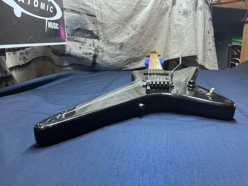 Kramer USA Voyager Series Guitar - modified! - Image 10